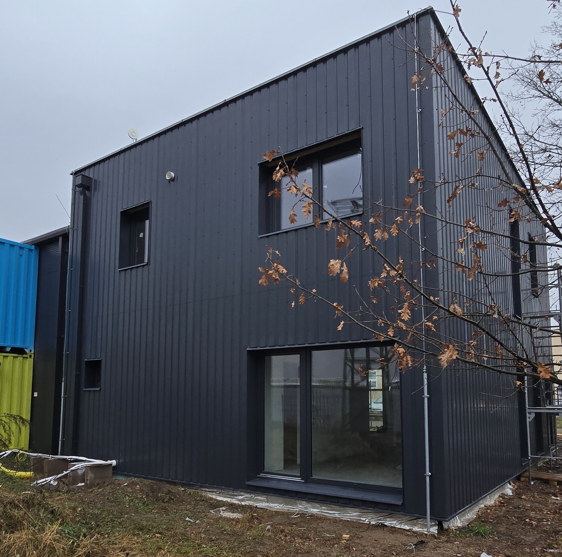 ADB Pardubice plechovy obklad